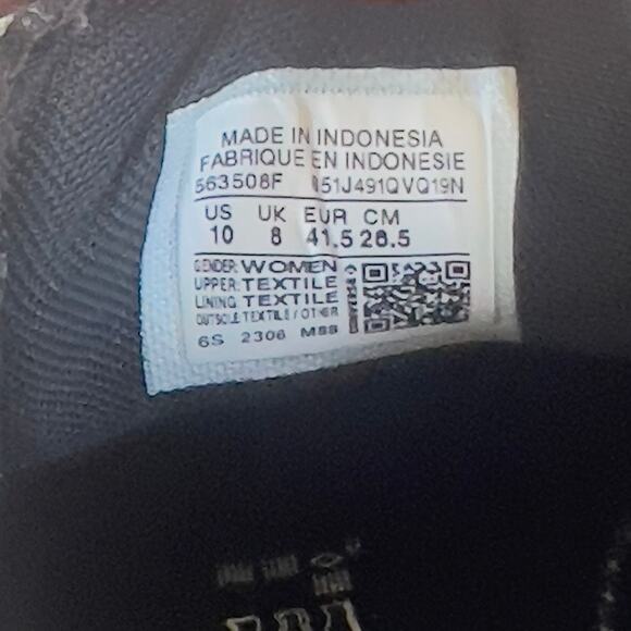 Converse Chuck Taylor All Star Madison Black Canvas Women’s Size 10 - Picture 2 of 5